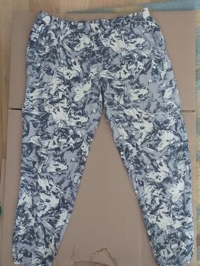 Fabletics Marble-Print Gray & White Emily Jogger Pants